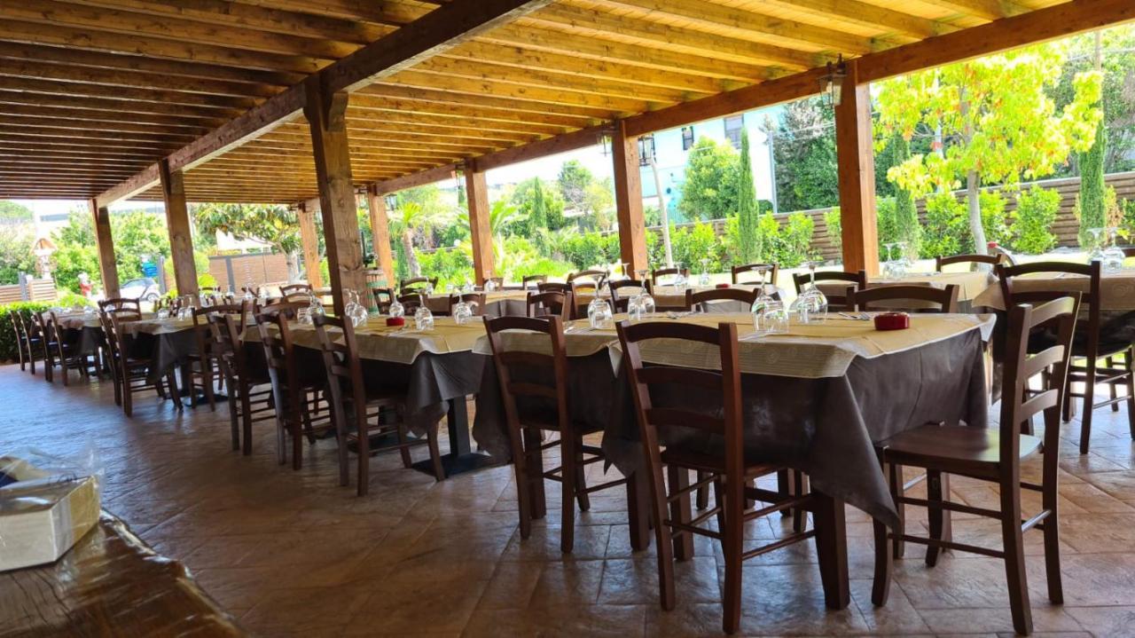 Agriturismo Il Casale Ponte Galeria Kültér fotó